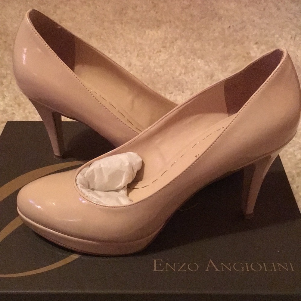 ENZO ANGIOLINI Beige Heels